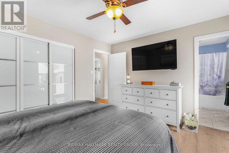 29297788/2431-bay-road/champlain-twp/champlain/ontario/K0B1K0_21