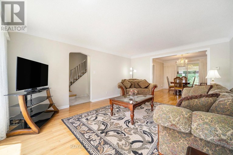 28567254/367-ravenhill-avenue/mckellarhighland/ottawa/ontario/K2A0J5_6