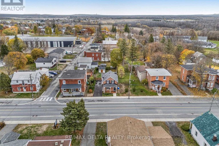 29086342/89-high-street/vankleek-hill/champlain/ontario/K0B1R0_31