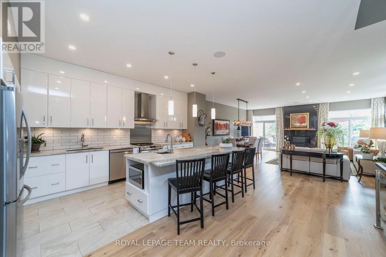 28679095/51-aylen-avenue/woodroffe/ottawa/ontario/K2A3P6_5