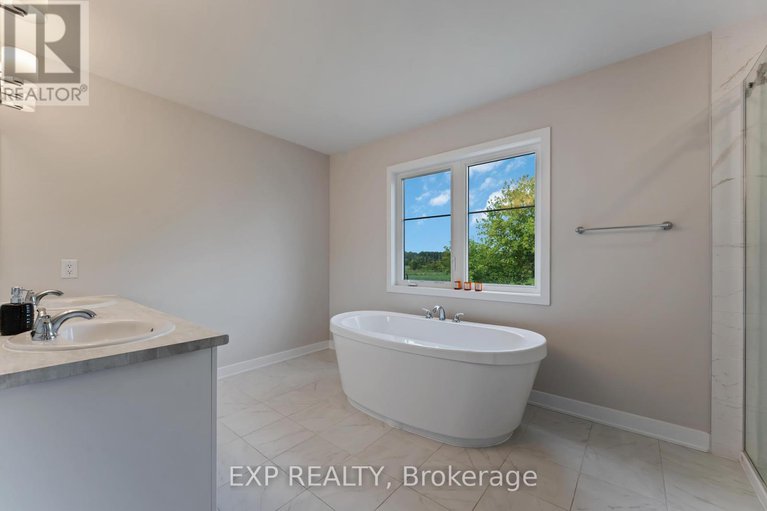 28821509/234-pursuit-terrace/goulbourn-twp-from-franktown-rdsouth-to-rideau/ottawa/ontario/K0A2Z0_18