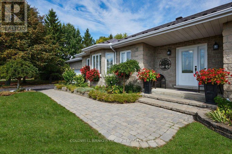 28886183/11229-lakeshore-drive/south-dundas-matilda-twp/south-dundas/ontario/K0E1K0_2