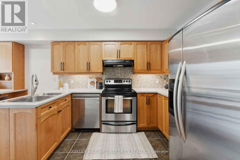 28430472/141-lockhaven-private/stonebridge/ottawa/ontario/K2J5L6_7