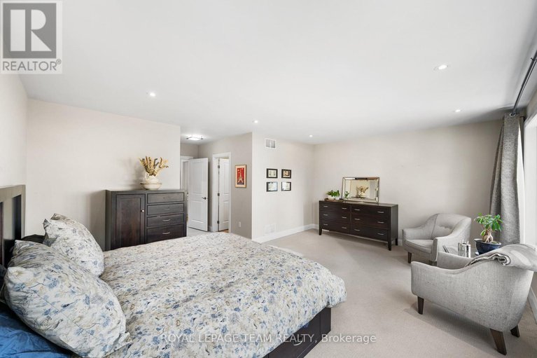 29351141/649-churchill-avenue-n/westborohampton-park/ottawa/ontario/K1Z5G2_26