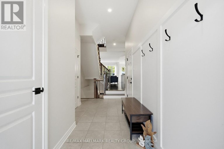 29054390/314-melodie-street/mer-bleuebradley-estatesanderson-park/ottawa/ontario/K1W0H9_2