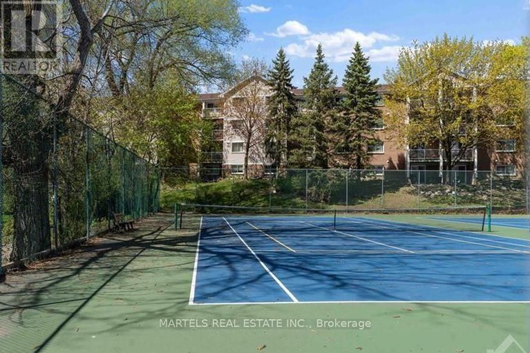 28429605/216-270-brittany-drive/viscount-alexander-park/ottawa/ontario/K1K4M3_21