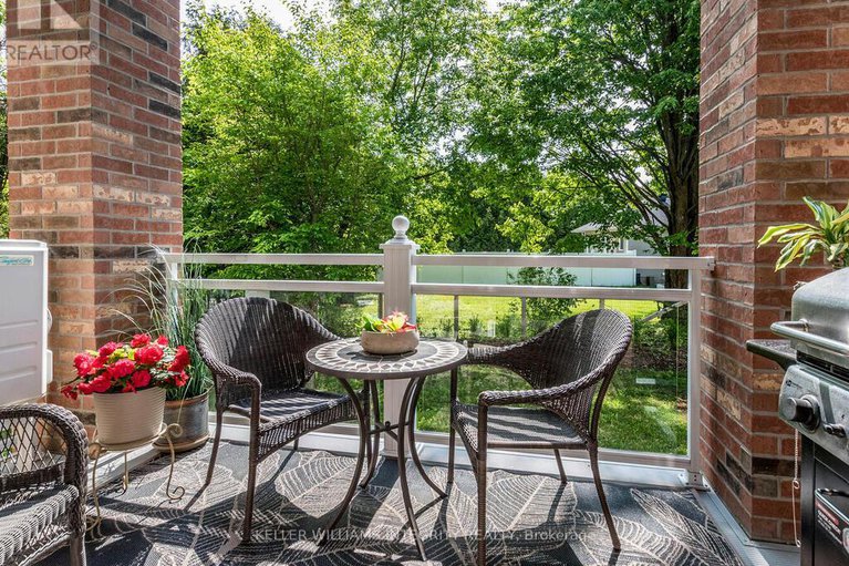 28423046/102-305-elizabeth-cosgrove-private/mer-bleuebradley-estatesanderson-park/ottawa/ontario/K1W0K6_30