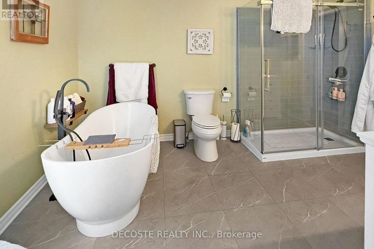 29501033/6298-maclean-court/south-glengarry-lancaster-twp/south-glengarry/ontario/K0C1E0_30