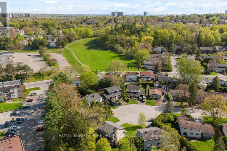 28308473/2045-deerhurst-court/beacon-hill-north/ottawa/ontario/K1J8H2_39