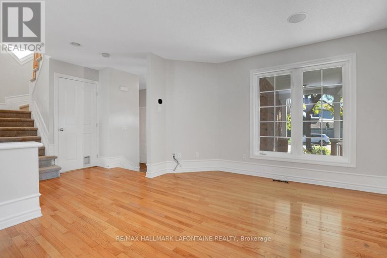 29223644/919-scala-avenue/notting-hillsummerside/ottawa/ontario/K4A4M7_4