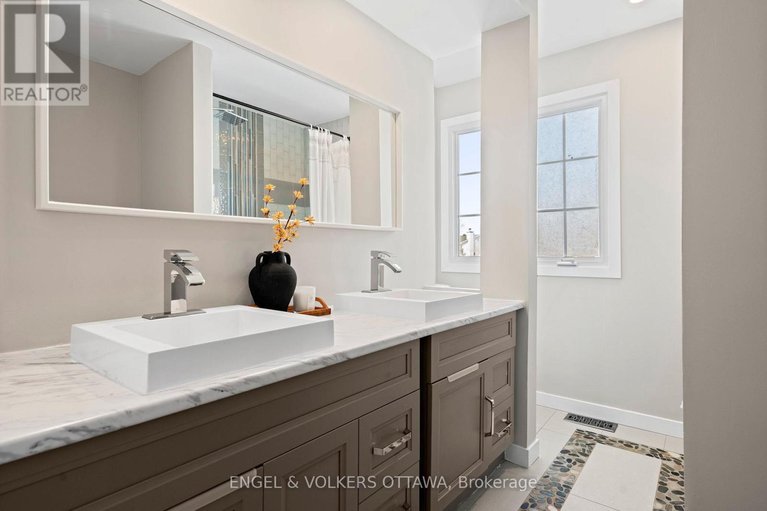 29436861/6346-beausejour-drive/chateauneuf/ottawa/ontario/K1C3J8_30