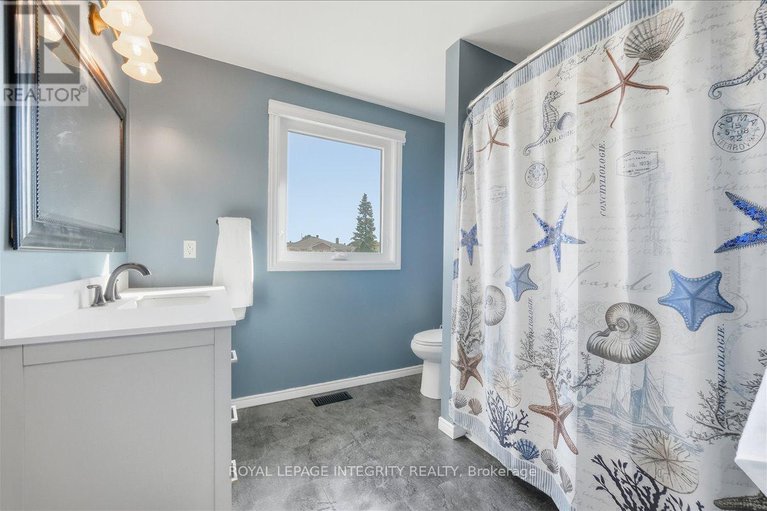28978669/1406-bouton-dor-way/bilberry-creekqueenswood-heights/ottawa/ontario/K1E3L3_31