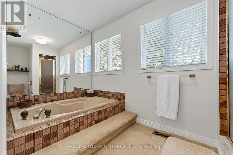 28875252/3-red-oaks-trail/stittsville-central/ottawa/ontario/K2S1E2_27