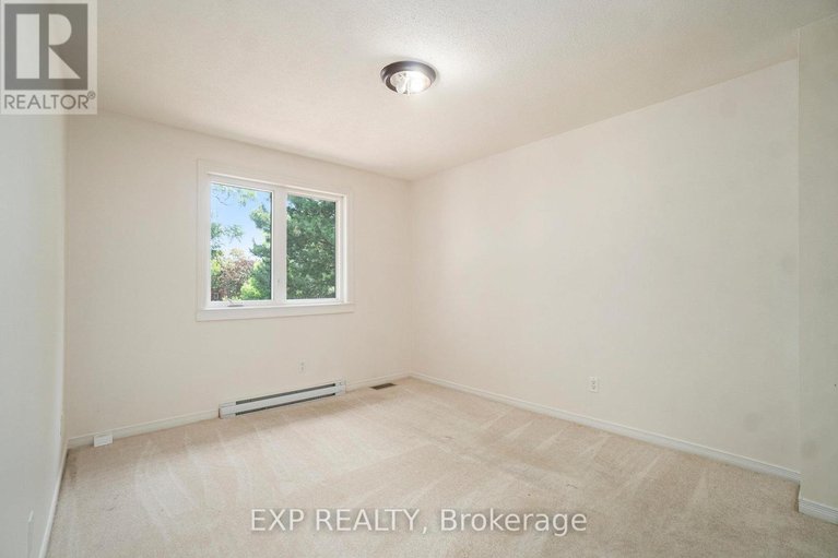 28568188/88-1920-ashmont-street/chapel-hill/ottawa/ontario/K1C7B9_14