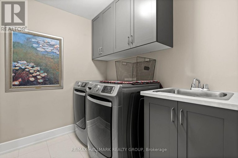 29046971/211-maygrass/remainder-of-stittsville-area/ottawa/ontario/K2S2K5_27