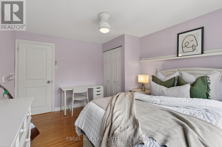 29673894/1774-playfair-drive/playfair-park/ottawa/ontario/K1H5S3_27