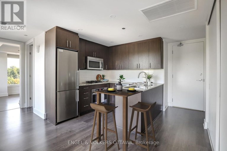 28825352/813-7-marquette-avenue/vanier/ottawa/ontario/K1L8A7_2