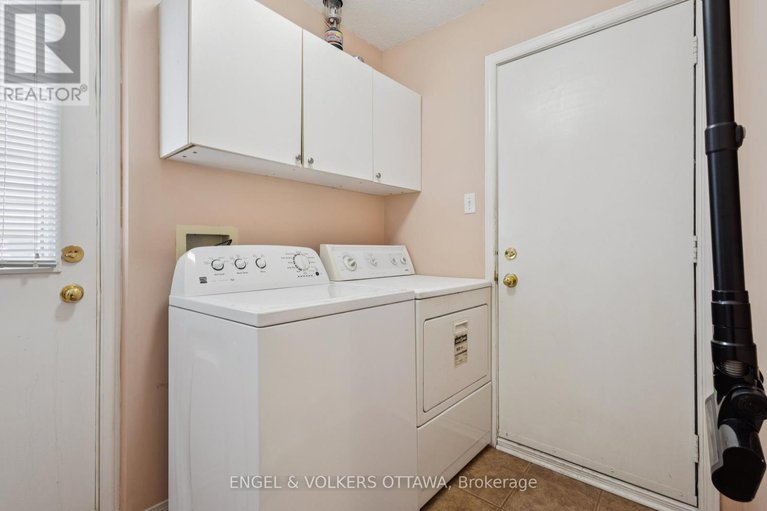 28798692/2213-noblewood-way/orleans-village/ottawa/ontario/K1W1E7_26