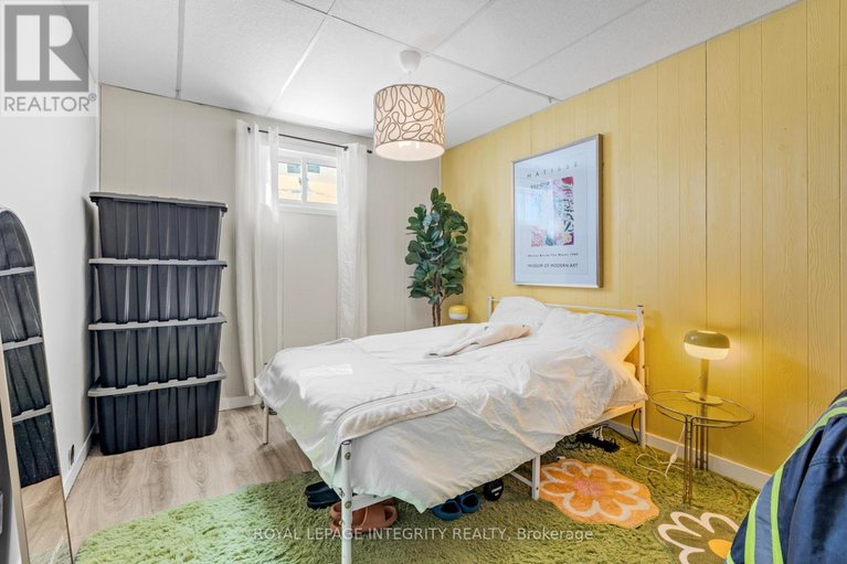 29460496/22-rossland-avenue/meadowlandsst-claire-gardens/ottawa/ontario/K2G2K4_31