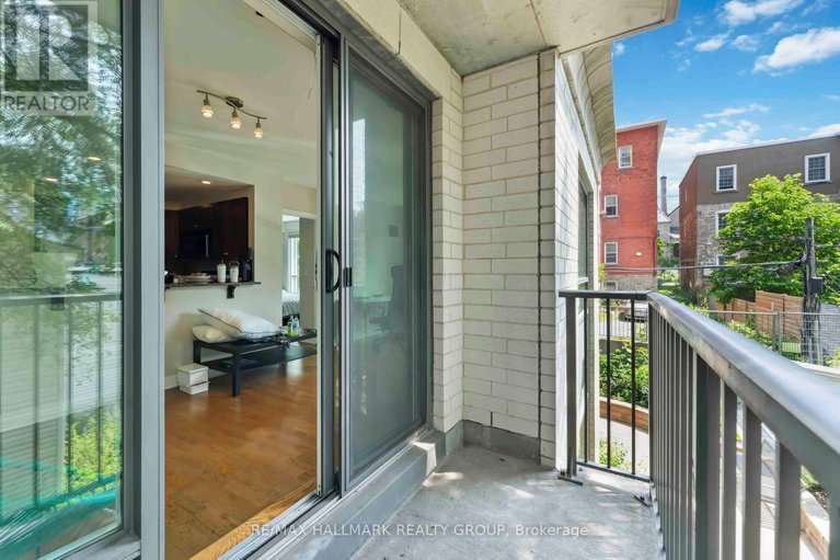 28623429/204-200-besserer-street/sandy-hill/ottawa/ontario/K1N0A7_24