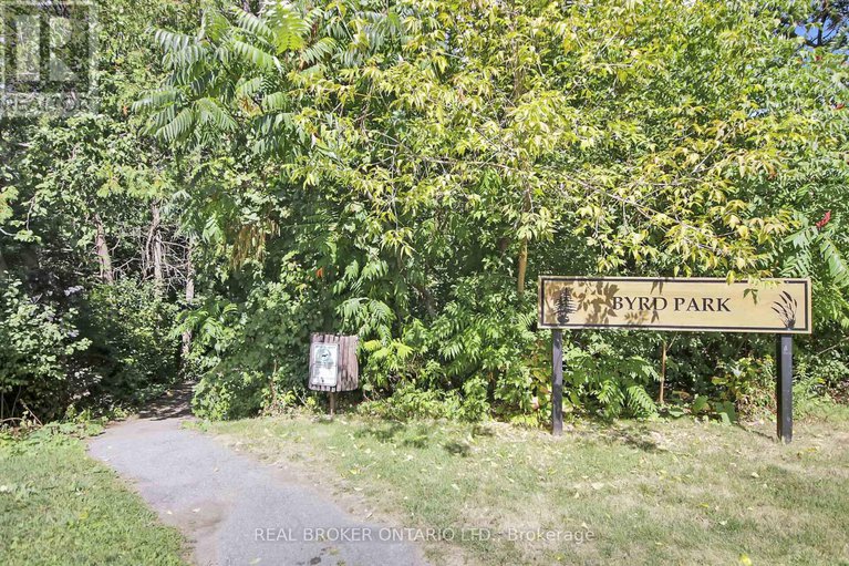 28817674/130-chimo-drive/katimavik/ottawa/ontario/K2L2H6_33