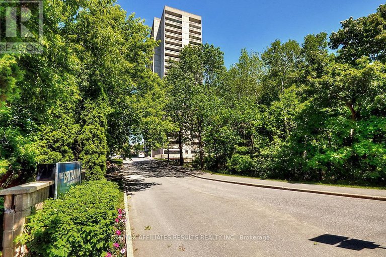 28752552/304-415-greenview-avenue/britannia/ottawa/ontario/K2B8G5_1