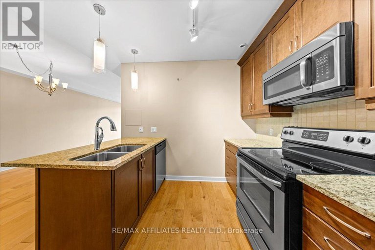 28615040/606-310-centrum-boulevard/bilberry-creekqueenswood-heights/ottawa/ontario/K1E0A3_8