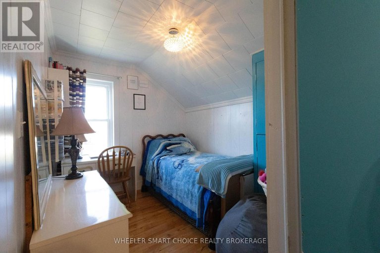 29039799/40-st-laurent-avenue/long-sault/south-stormont/ontario/K0C1P0_18