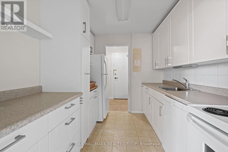 28998609/806-265-poulin-avenue/britannia/ottawa/ontario/K2B7Y8_17