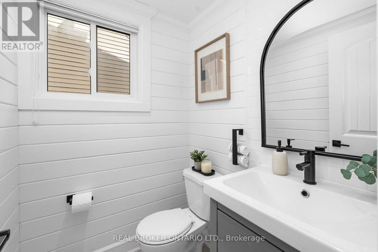 29653465/2058-wildflower-drive/queenswood-heights-south/ottawa/ontario/K1E3R3_22