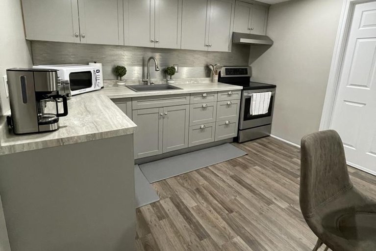 29620538/1307-aurele-street/pineview/ottawa/ontario/K1B3L4_17