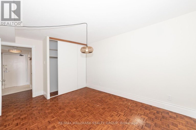 28242095/1006-475-laurier-avenue-w/ottawa-centre/ottawa/ontario/K1R7X1_7