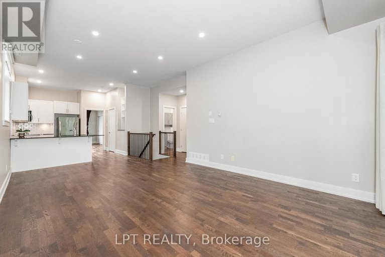 29175936/10-57-bergeron-private/chapel-hill/ottawa/ontario/K1C0C2_7