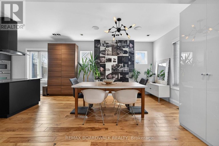 29640571/154-queen-mary-street/overbrookcastle-heights/ottawa/ontario/K1K1X5_7