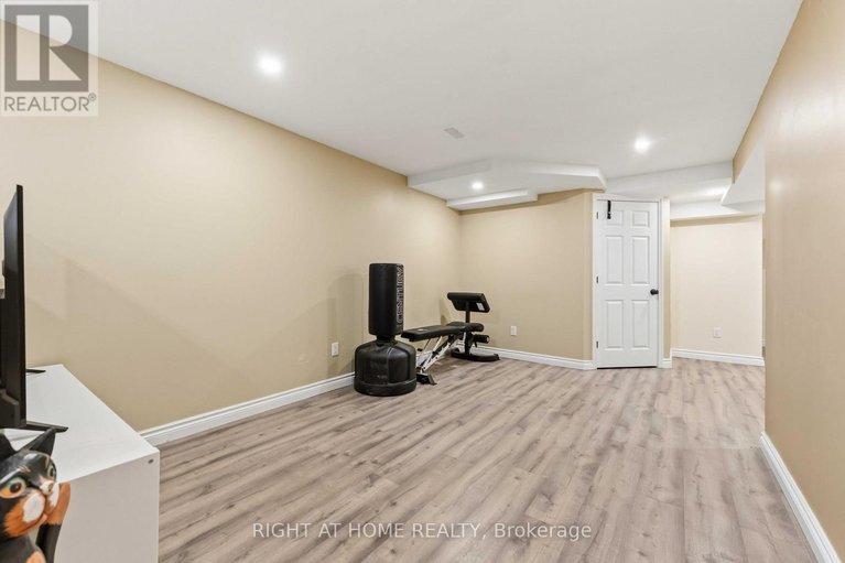 29594406/52-fieldberry-private/stonebridge/ottawa/ontario/K2J5E8_27