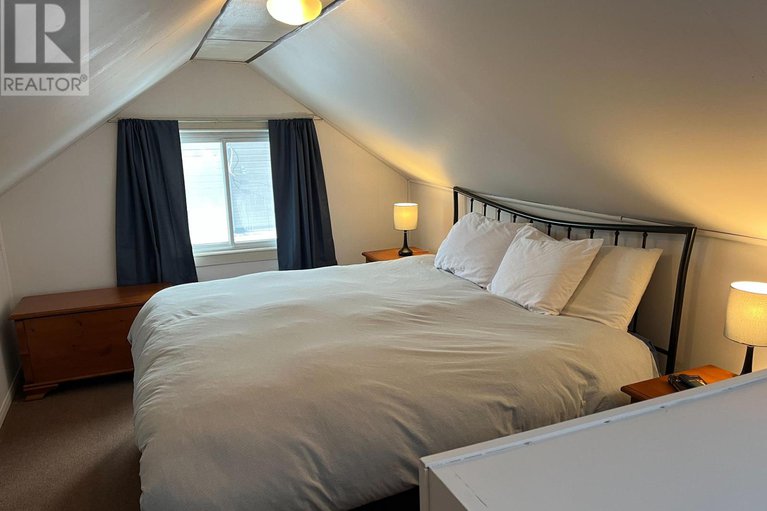 29213611/841-dundee-avenue/queensway-terrace-north/ottawa/ontario/K2B5S8_18