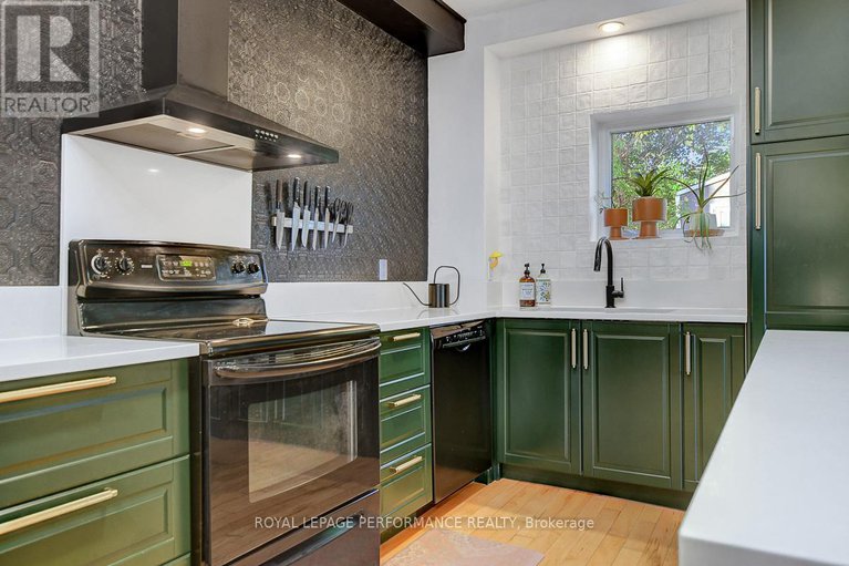 28972177/177-marier-avenue/vanier/ottawa/ontario/K1L5R8_14