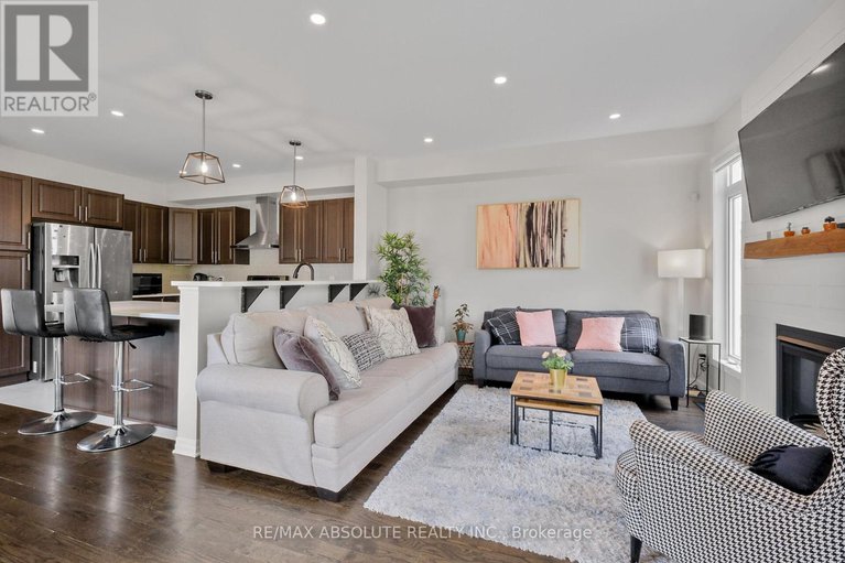28626462/243-overberg-way/emerald-meadowstrailwest/ottawa/ontario/K2S0V8_17