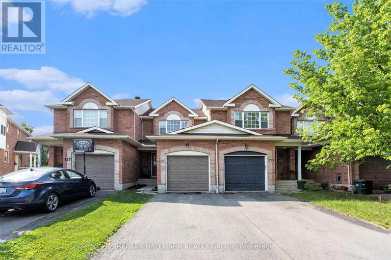 28493809/119-topham-terrace/fallingbrookgardenway-south/ottawa/ontario/K4A5B8_1