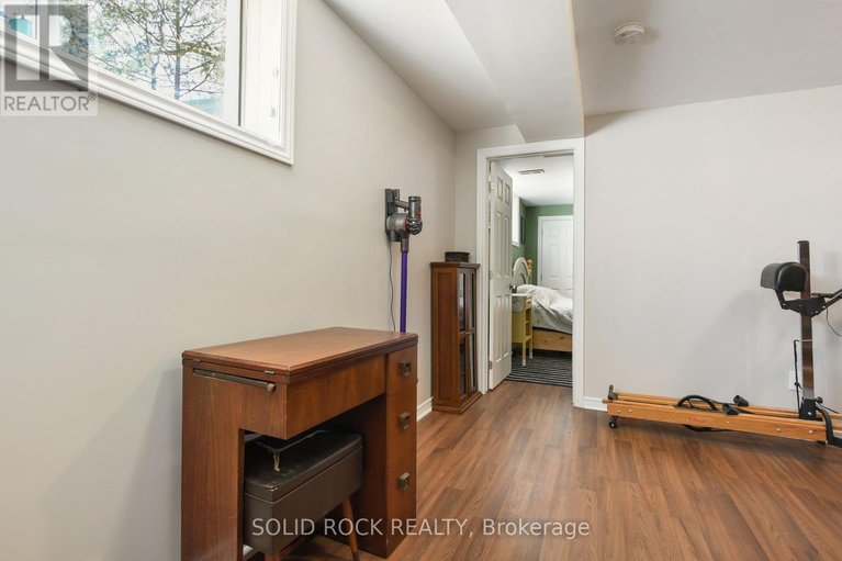 29634428/134-holiday-drive/constance-bay/ottawa/ontario/K0A3M0_29