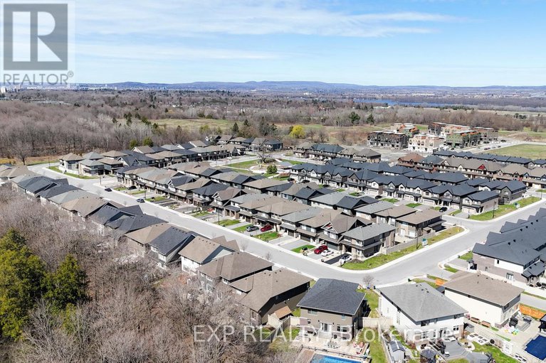 28231226/204-avro-circle/cfb-rockcliffe-and-area/ottawa/ontario/K1K4Y9_44