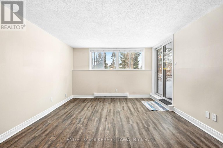 29231547/109-6532-bilberry-drive/orleans-wood/ottawa/ontario/K1C4N9_9