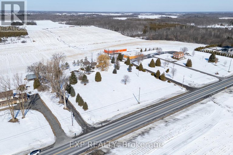 29447328/20267-county-road-18-road/south-glengarry-charlottenburgh-twp/south-glengarry/ontario/K0C2J0_65