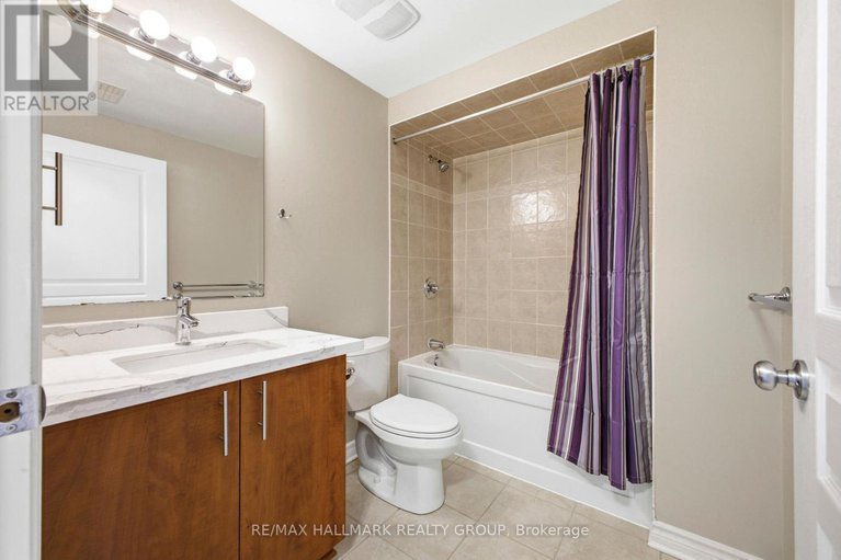 29410596/c-170-hornchurch-lane/longfields/ottawa/ontario/K2J2T3_29