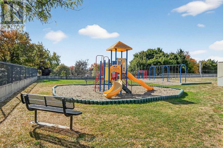 28981552/1015-915-elmsmere-road/beacon-hill-south/ottawa/ontario/K1J8H8_47