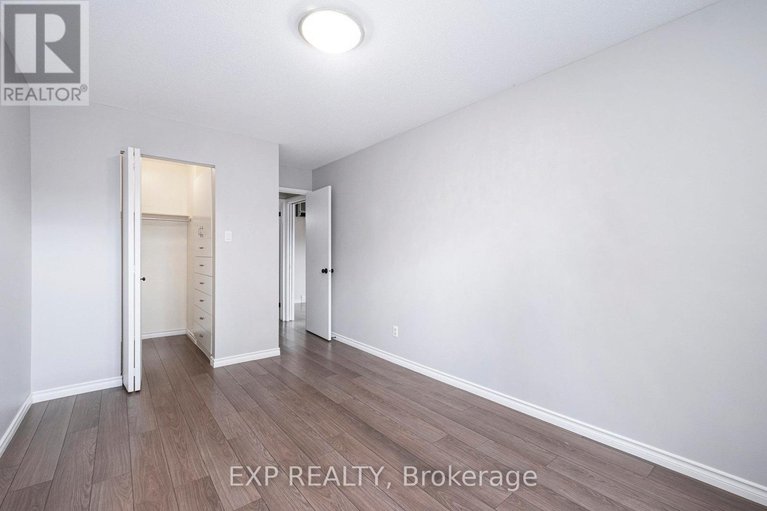 28760669/108-1768-marsala-crescent/fallingbrookpineridge/ottawa/ontario/K4A2G4_15