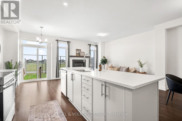 28268548/275-finsbury-avenue/stittsville-south/ottawa/ontario/K2S2Y2_18