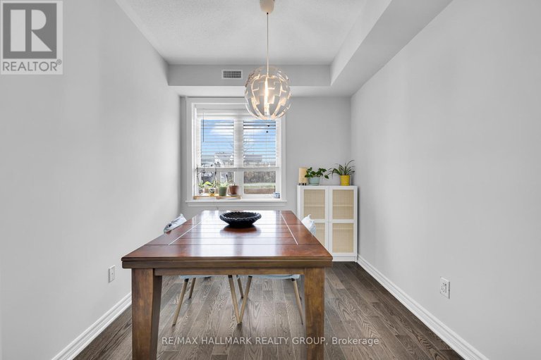 29121781/b-1067-beryl-private/riverside-southgloucester-glen/ottawa/ontario/K1V2M4_22