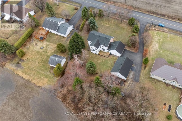 29615977/1007-st-pierre-road/embrun/russell/ontario/K0A1W0_7