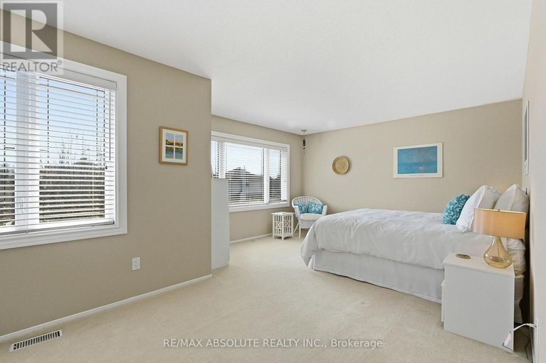 29579178/759-montcrest-drive/fallingbrookridgemount/ottawa/ontario/K4A2N1_24